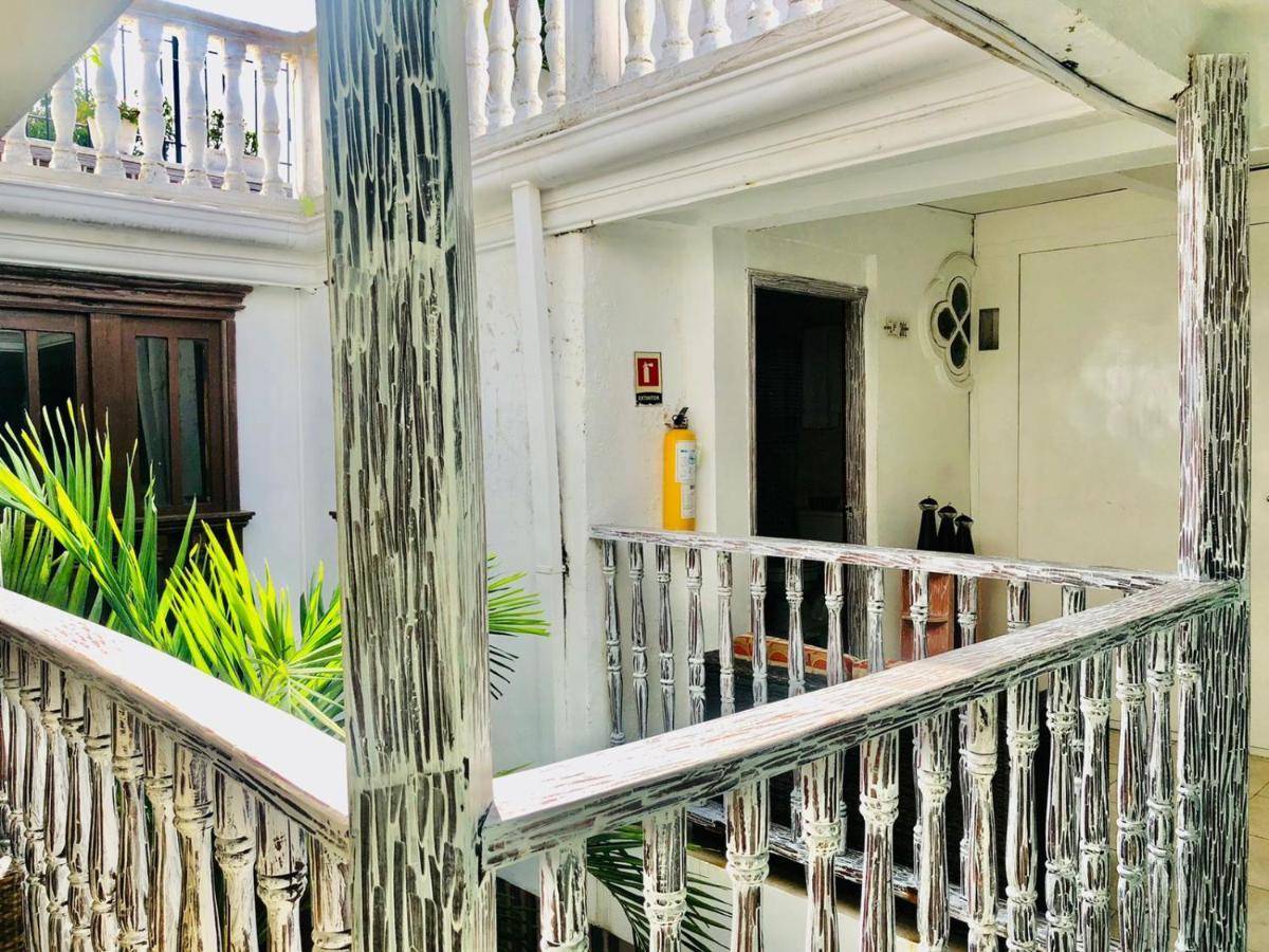 Antigua Calle Almudena Hotel Картахена Экстерьер фото