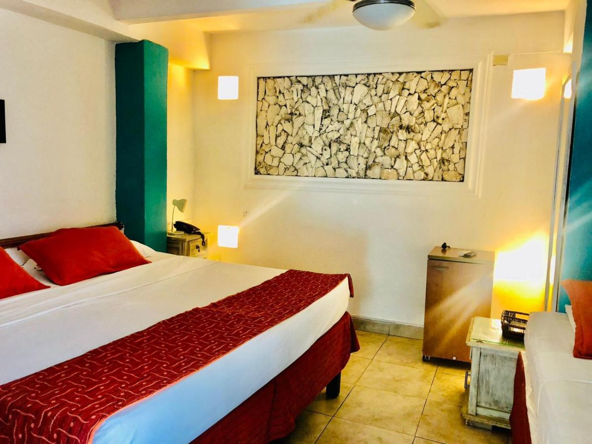 Antigua Calle Almudena Hotel Картахена Экстерьер фото